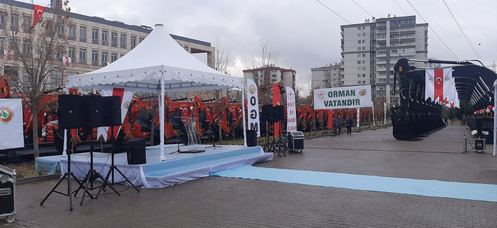 Konser & Canlı Performanslar